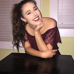 Meet your Posher, Elizabeth